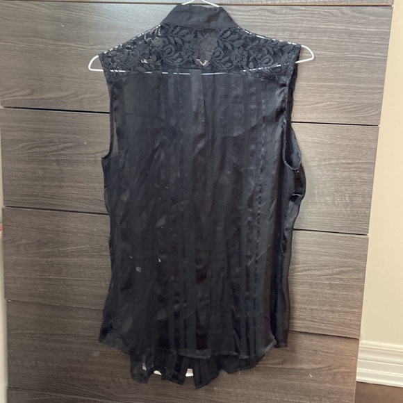 Bebe lace blouse - Picture 4 of 6